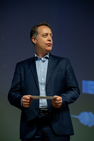 _MCP8447
